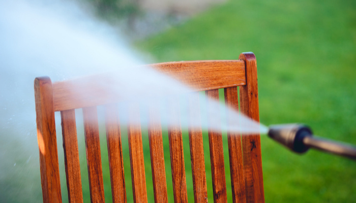 power washing outdoor furniture